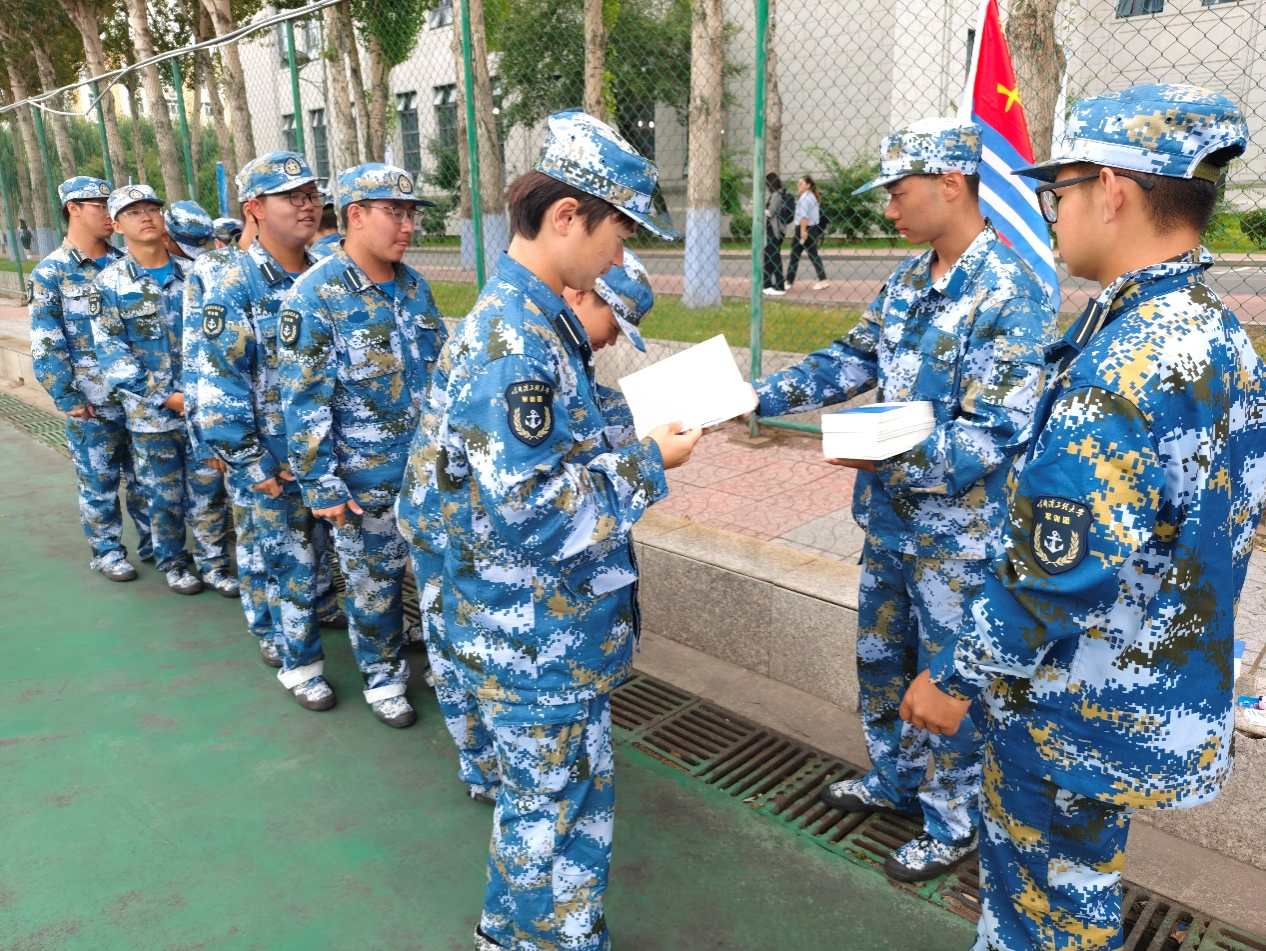 传承红色基因 铭记校史辉煌